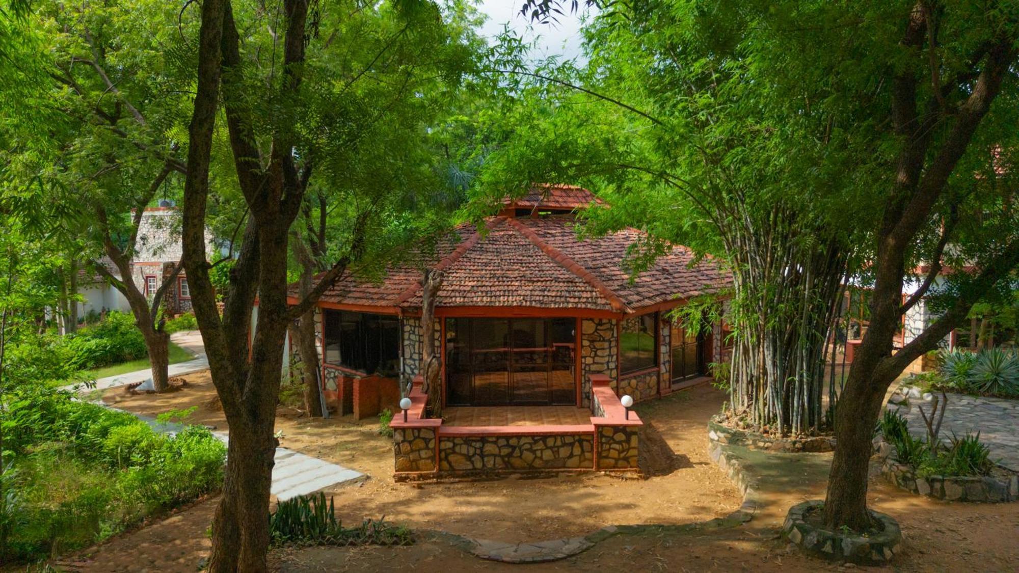 Indian Adventures Tiger Moon Resort Khilchipur  Экстерьер фото